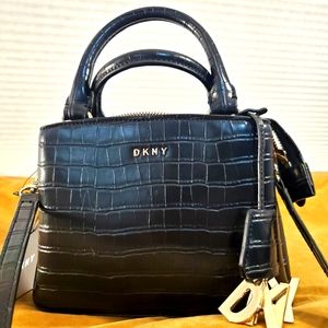 DKNY Paige Sm Satchel NWT